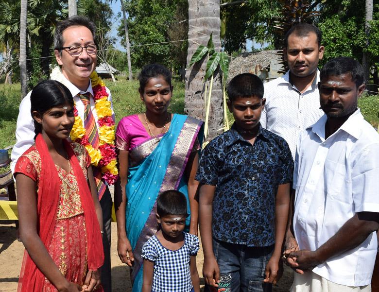 EU Ambassador Tung-Lai Margue (left) with Sri Lankan family