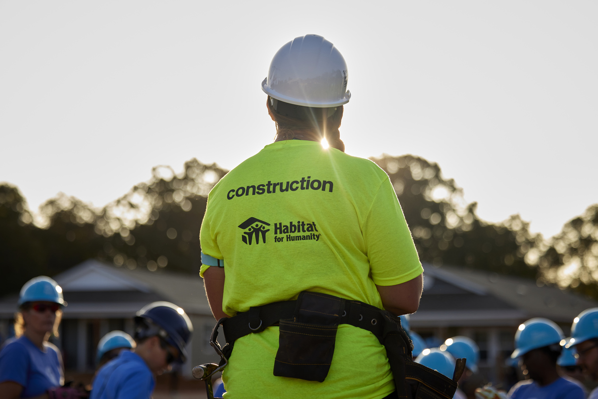 CWP volunteers at build site
