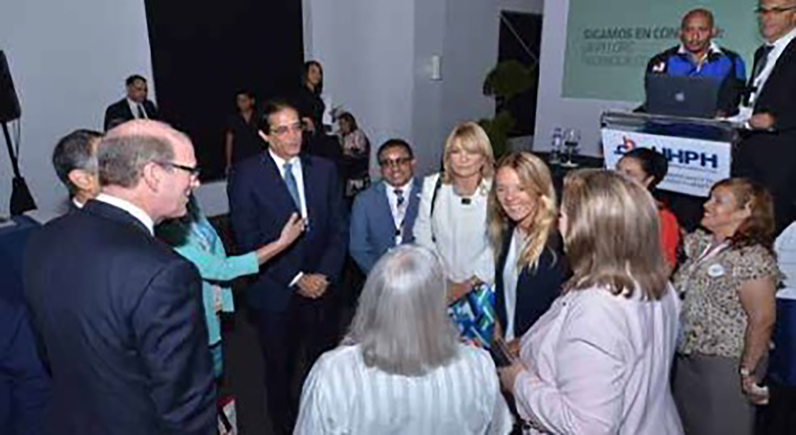 LAC housing forum participants