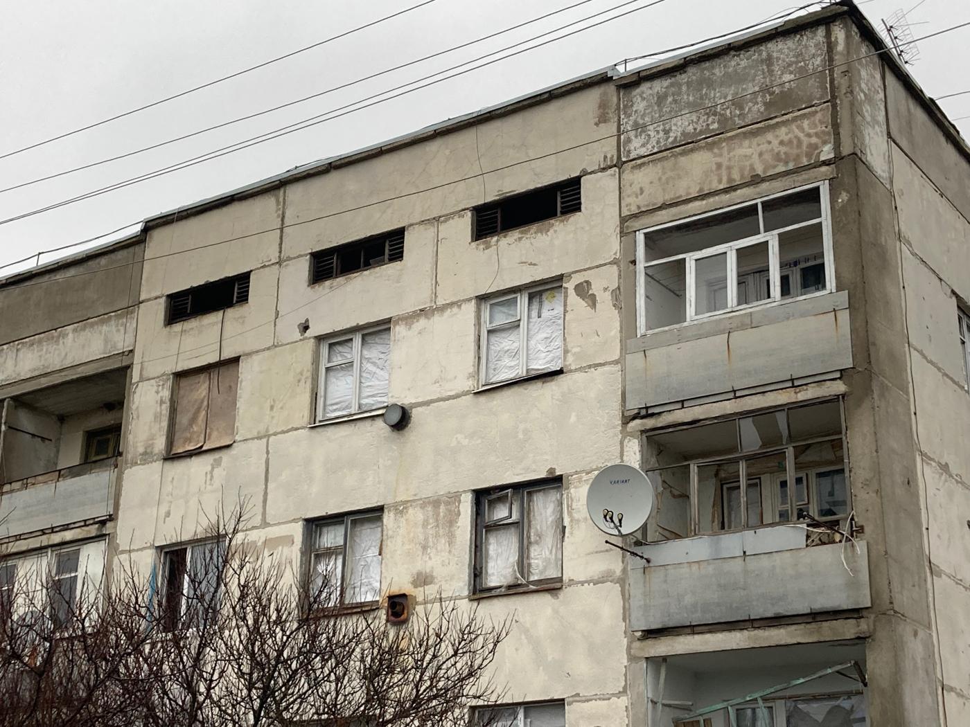 Habitat for Humanity is in partnership with CRS supporting light and medium repairs and winterization upgrades in Ukraine. Milova is a community in the recently liberated and former frontline in Kharkiv Oblast of eastern Ukraine. Thousands of houses, apartment blocks and schools in the area have been damaged by shelling, tank fire and airstrikes.
