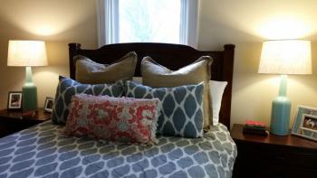 Gallon jug lamps