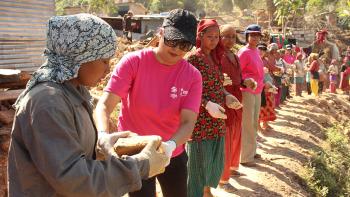 Volunteers, earthquake, Nepal