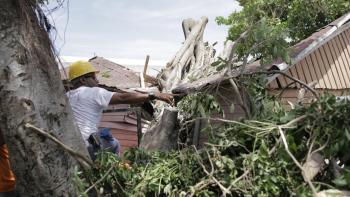 - Como parte de la celebración del Día Internacional para la Reducción de Desastres, Hábitat para la Humanidad publica guía para la construcción y reparación de viviendas ante huracanes.
