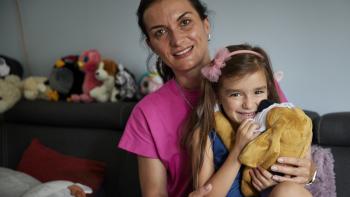 mother and daughter from Ukraine