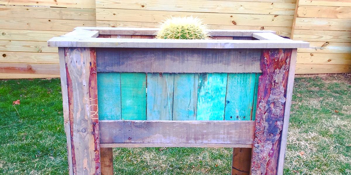 How to make a tall planter box from pallet wood | Habitat for Humanity