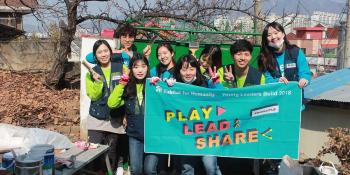 Habitat youth reporters in Korea volunteered to clean and repair homes.