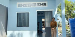 De built a new home with Habitat Vietnam