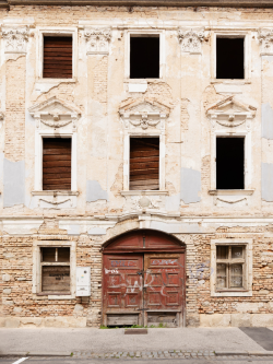 Empty Spaces to Homes initiative in Europe