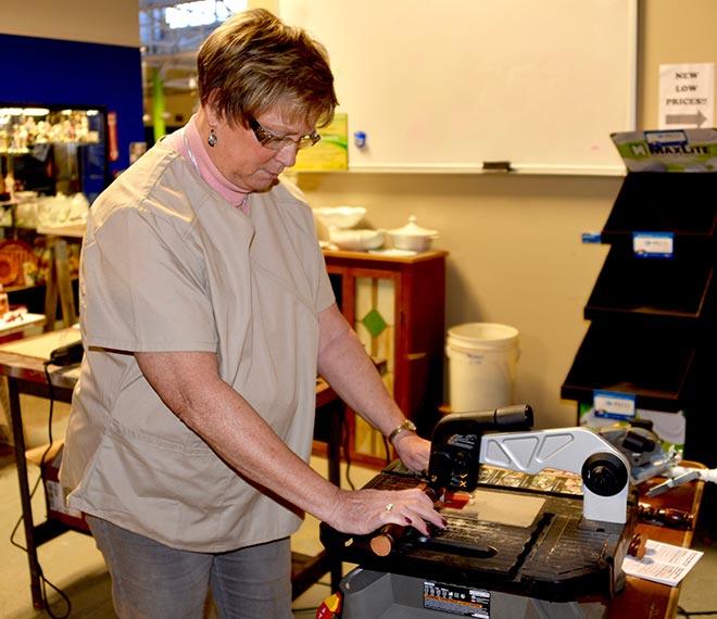 Habitat workshops power tools training