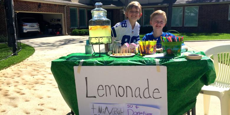 Wyatt and Owen Hanson, two of five amazing kids who make a difference