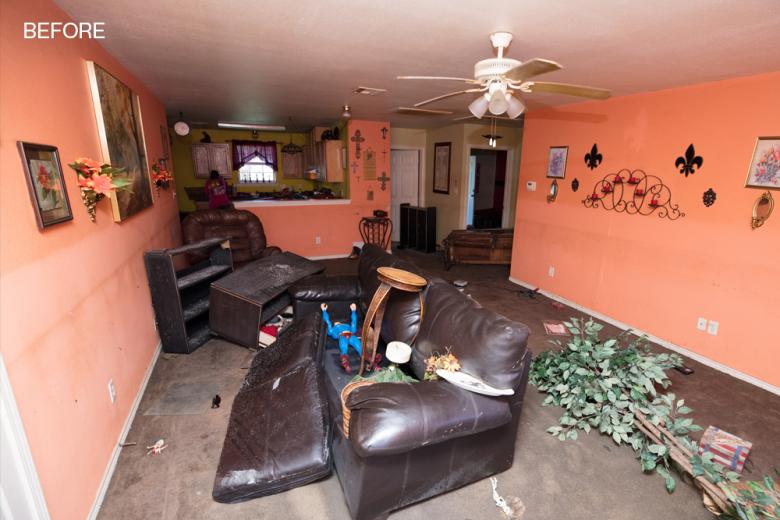 Lynn and Larry's living room before