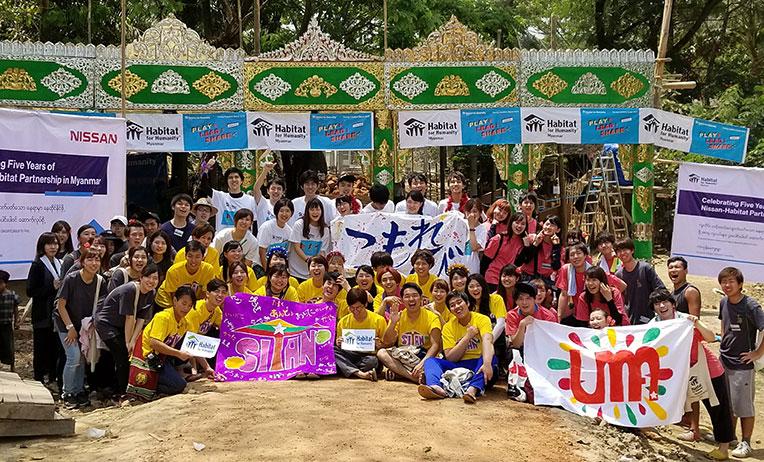 Japanese volunteers at Asia Build in Myanmar 