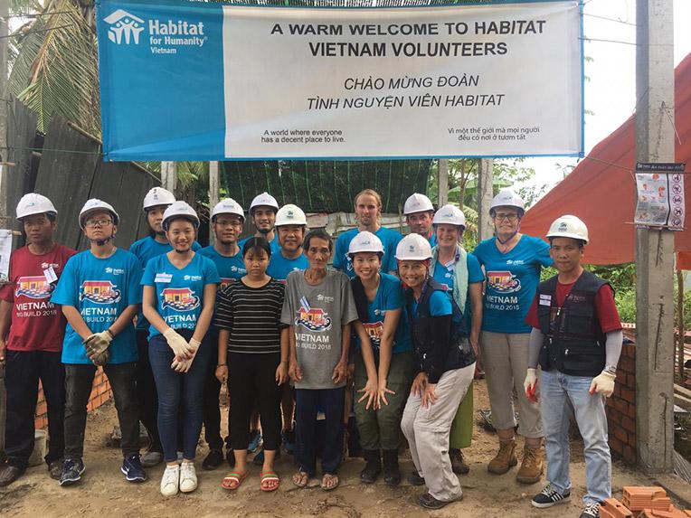 Olivia Wong (front row, far right) was a house leader at the 2018 Vietnam Big Build.