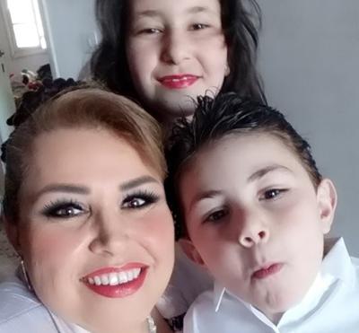 Claude Farah and her two kids.