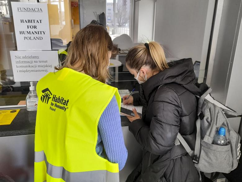 Hábitat distribuye cupones para hoteles en la frontera con Ucrania