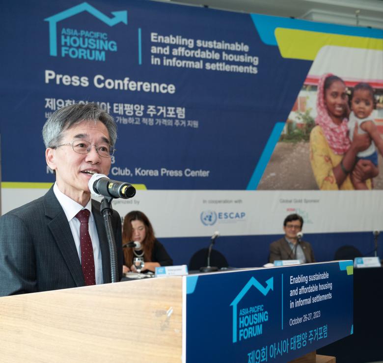 Lee Kwang-hoi National Director of Habitat for Humanity Korea
