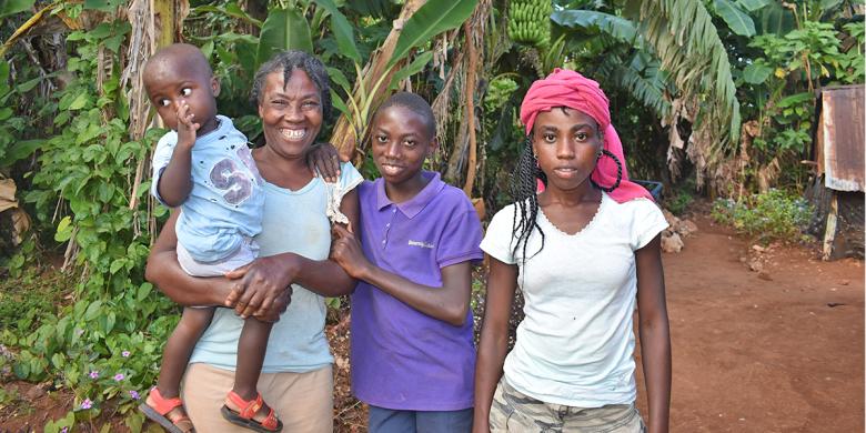 Onézire and her children. ©Habitat for Humanity International