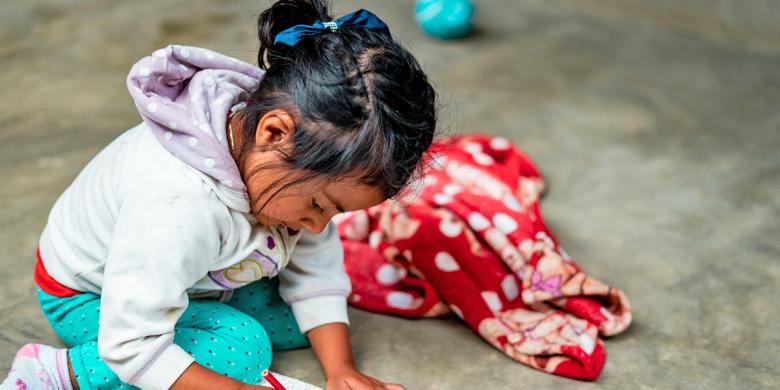 Before, the house got so wet that my little girl was constantly sick. She had frequent diarrhea and a persistent cough. She would get sick every ten to fifteen days. Now, with the concrete floor, she hardly gets sick